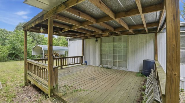 17 Smith Rd, Winchester, TN 37398