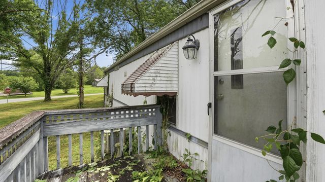 17 Smith Rd, Winchester, TN 37398