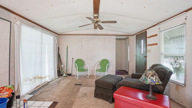 17 Smith Rd, Winchester, TN 37398