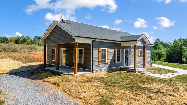 1200 Founding Way Road, Bedford, VA 24523