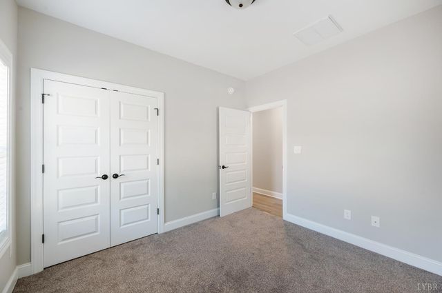 1200 Founding Way Road, Bedford, VA 24523