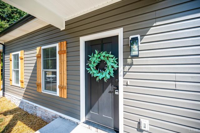 1200 Founding Way Road, Bedford, VA 24523