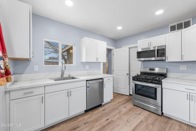 15733 K Street, Mojave, CA 93501