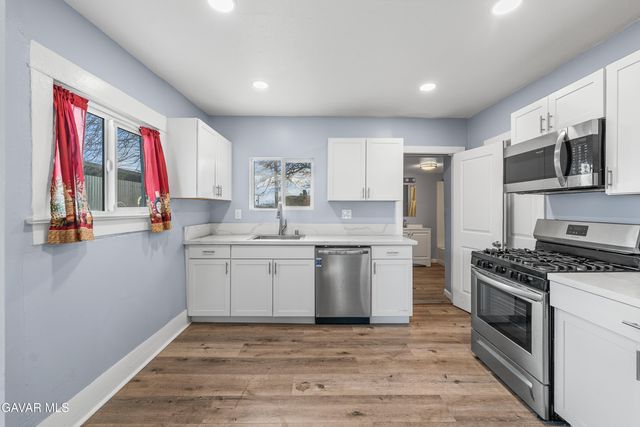 15733 K Street, Mojave, CA 93501