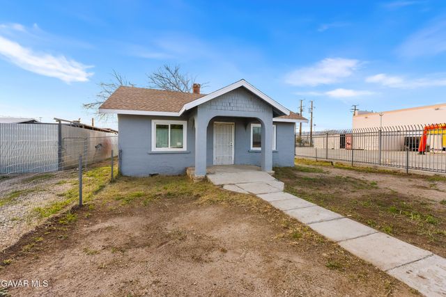 15733 K Street, Mojave, CA 93501