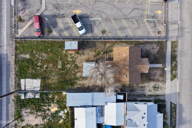 15733 K Street, Mojave, CA 93501