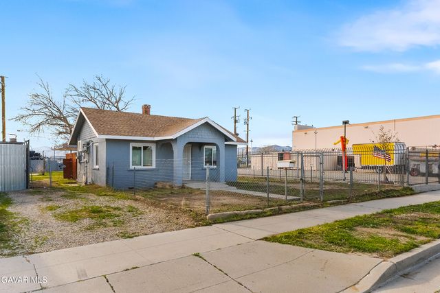 15733 K Street, Mojave, CA 93501