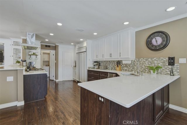 5946 Jumilla, Woodland Hills, CA 91367