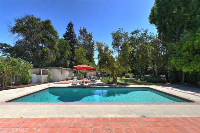 5946 Jumilla, Woodland Hills, CA 91367