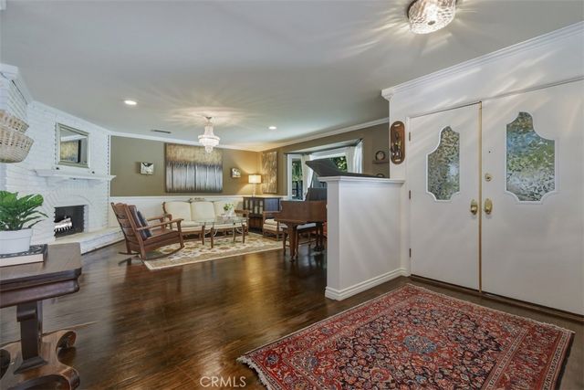 5946 Jumilla, Woodland Hills, CA 91367
