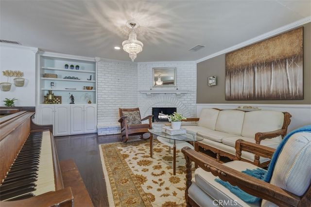 5946 Jumilla, Woodland Hills, CA 91367