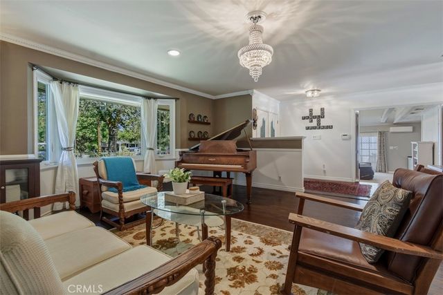 5946 Jumilla, Woodland Hills, CA 91367