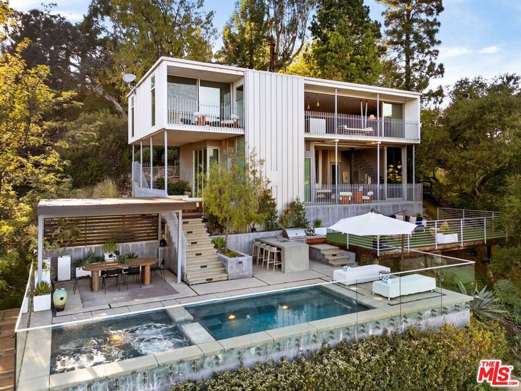 1290 Rancheros Road, Pasadena, CA 91103 — exterior
