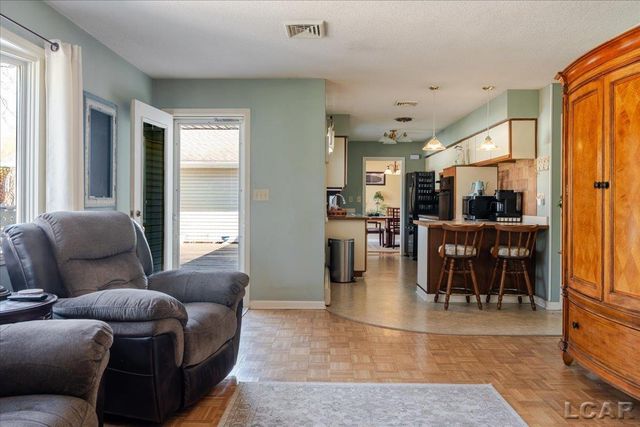1270 E Oregon Road, Adrian, MI 49221