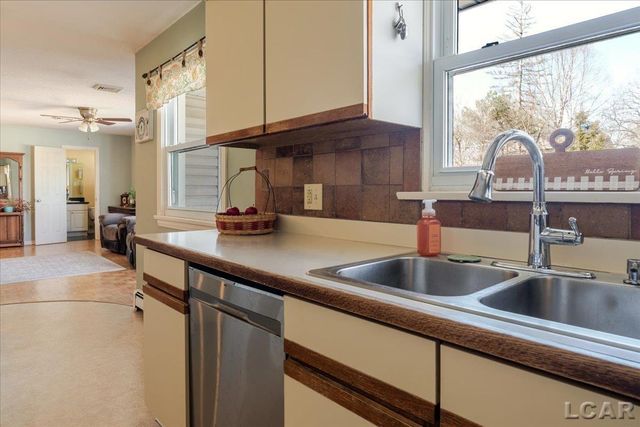 1270 E Oregon Road, Adrian, MI 49221