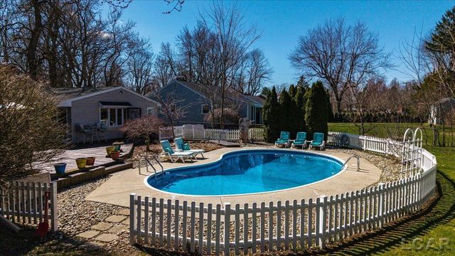 1270 E Oregon Road, Adrian, MI 49221