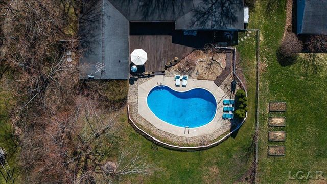 1270 E Oregon Road, Adrian, MI 49221