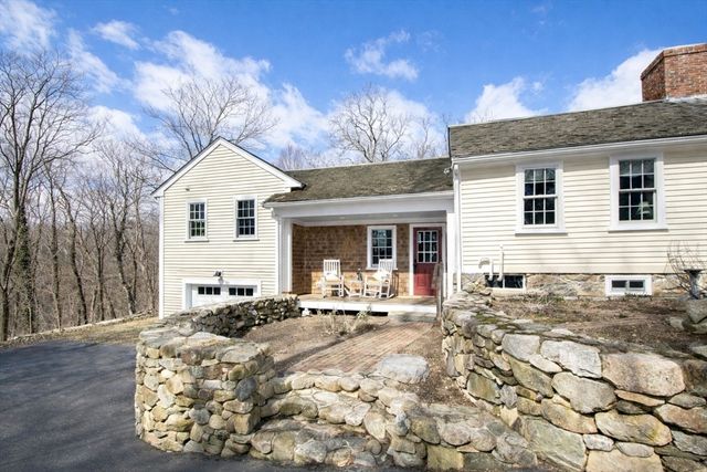 1 Thomas Street, Plymouth, MA 02360