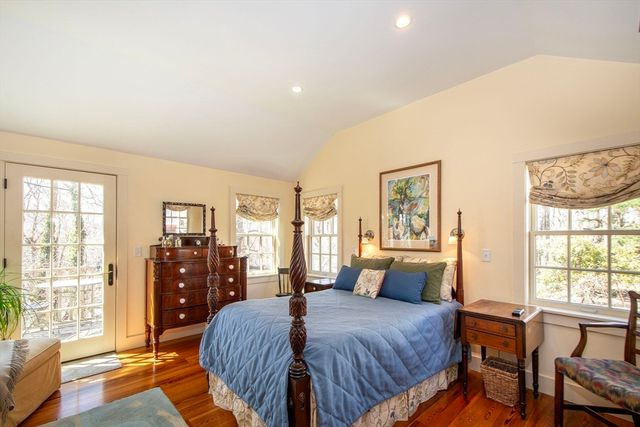 1 Thomas Street, Plymouth, MA 02360