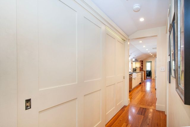 1 Thomas Street, Plymouth, MA 02360