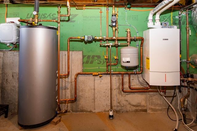 1 Thomas Street, Plymouth, MA 02360