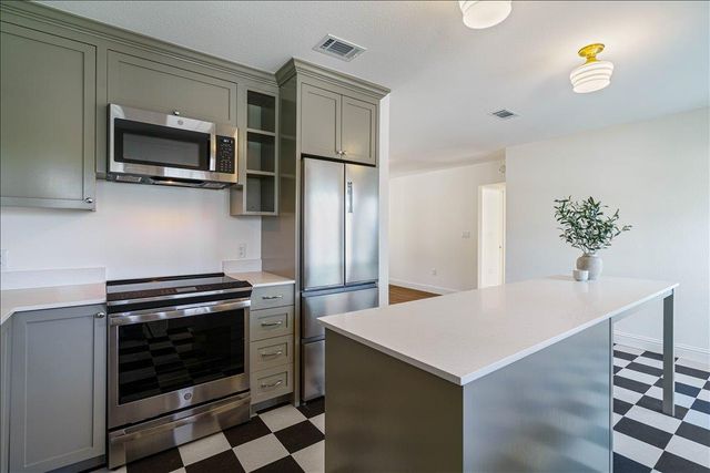 1508 Woodlawn BLVD B, Austin, TX 78703