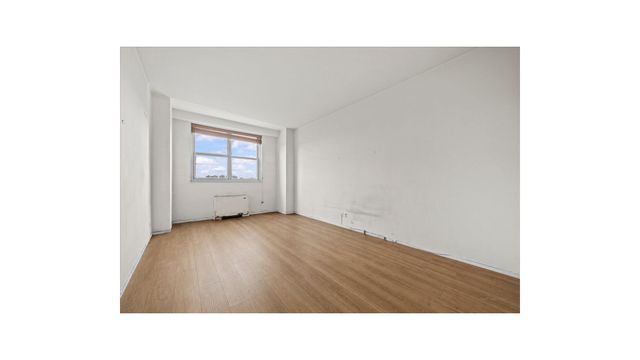 555 KAPPOCK Street # 3T, New York City, NY 10463