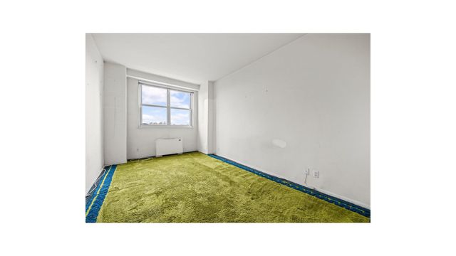 555 KAPPOCK Street # 3T, New York City, NY 10463