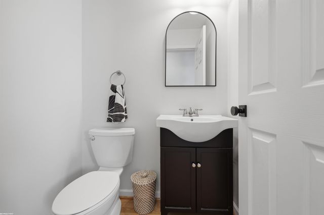 490 E Cambourne Drive, Ferndale, MI 48220