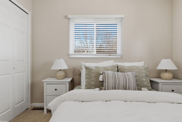 490 E Cambourne Drive, Ferndale, MI 48220