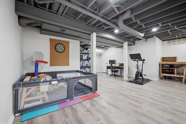 490 E Cambourne Drive, Ferndale, MI 48220