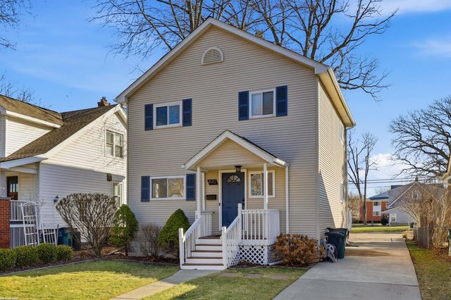 490 E Cambourne Drive, Ferndale, MI 48220