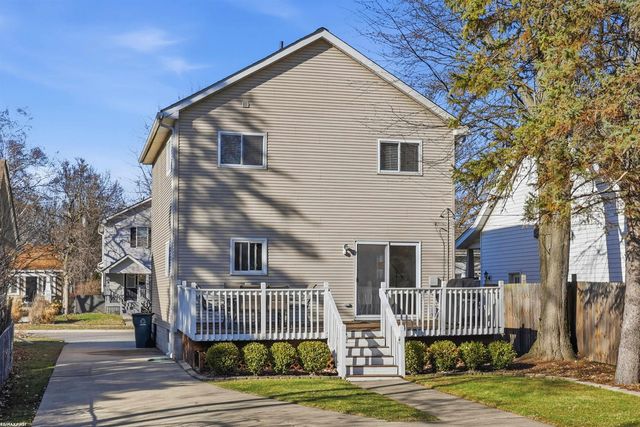 490 E Cambourne Drive, Ferndale, MI 48220