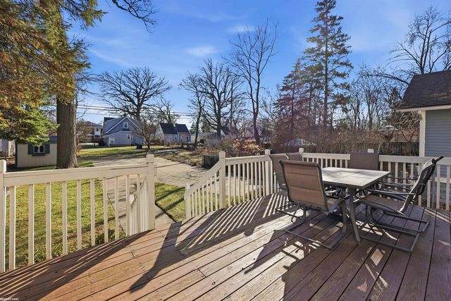 490 E Cambourne Drive, Ferndale, MI 48220