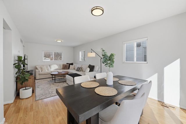 490 E Cambourne Drive, Ferndale, MI 48220