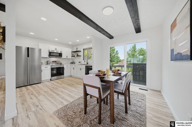 1510 W Sewell Street, Lincoln, NE 68522