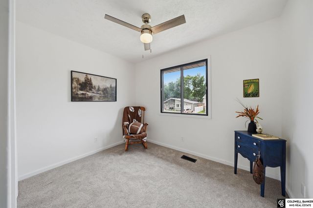 1510 W Sewell Street, Lincoln, NE 68522