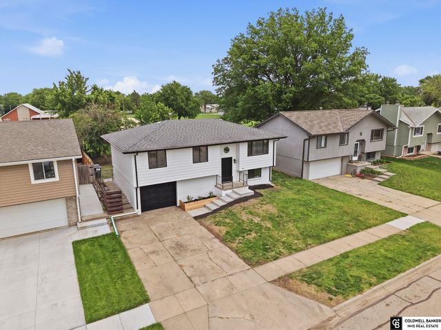 1510 W Sewell Street, Lincoln, NE 68522