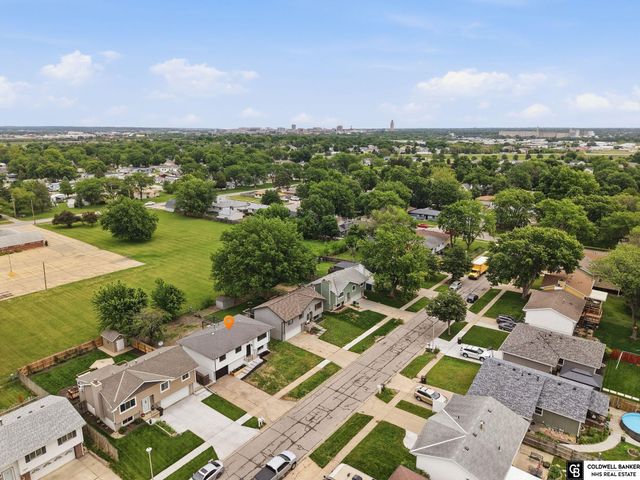 1510 W Sewell Street, Lincoln, NE 68522