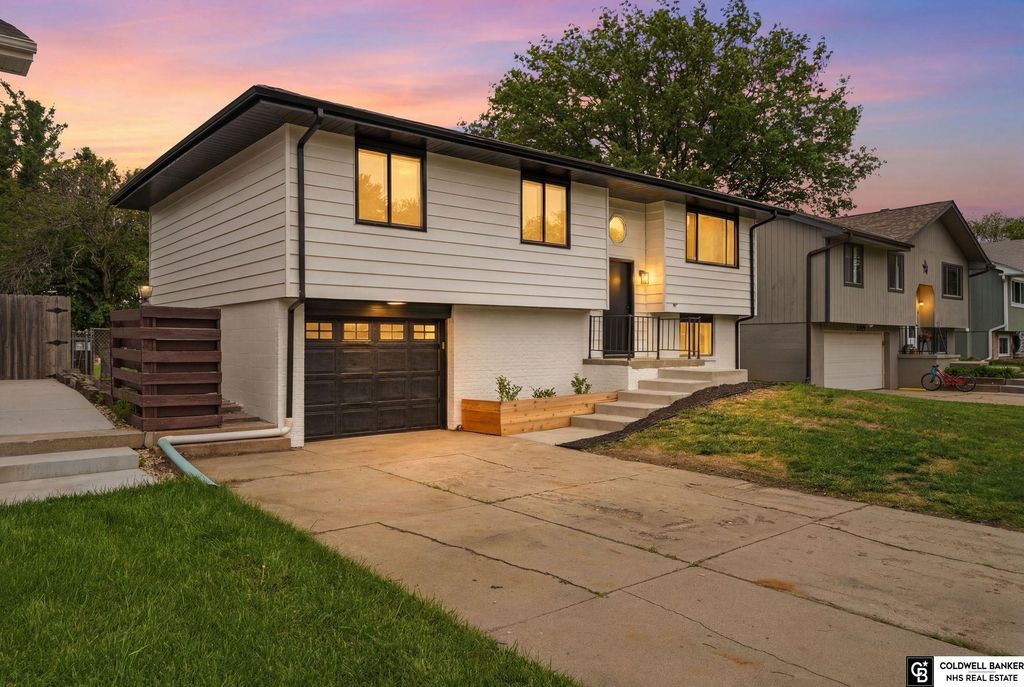 1510 W Sewell Street, Lincoln, NE 68522