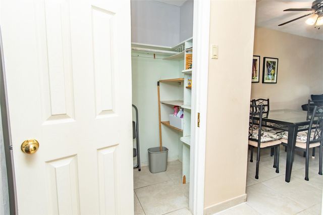 1920 NE 51st Court 208, Fort Lauderdale, FL 33308