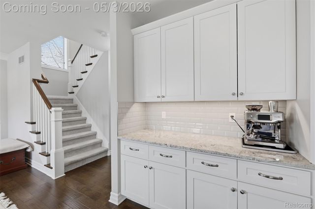 302 W Spring Street N, Plymouth, MI 48170