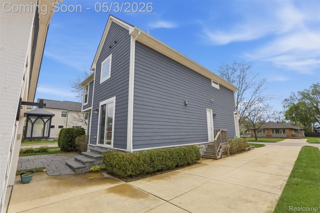 302 W Spring Street N, Plymouth, MI 48170
