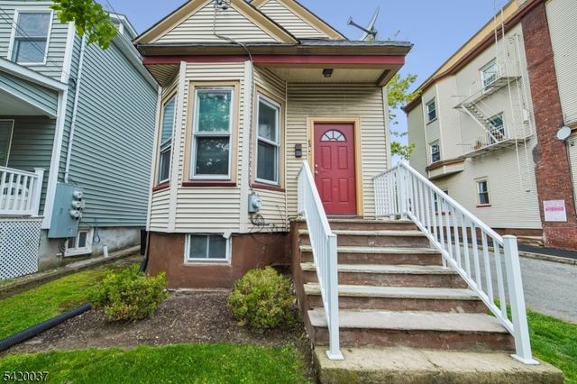 41 Mission St, Montclair Twp., NJ 07042