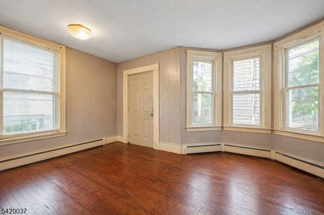 41 Mission St, Montclair Twp., NJ 07042