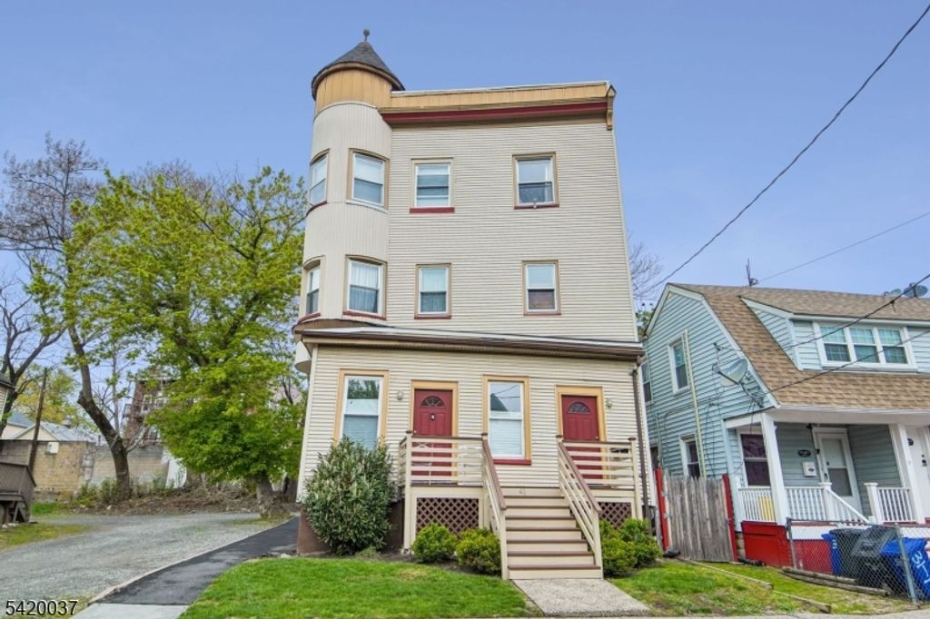 41 Mission St, Montclair Twp., NJ 07042