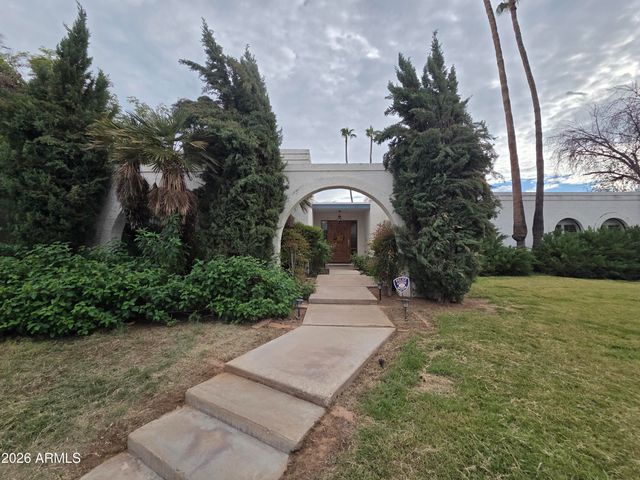 5425 E Via Los Caballos --, Paradise Valley, AZ 85253