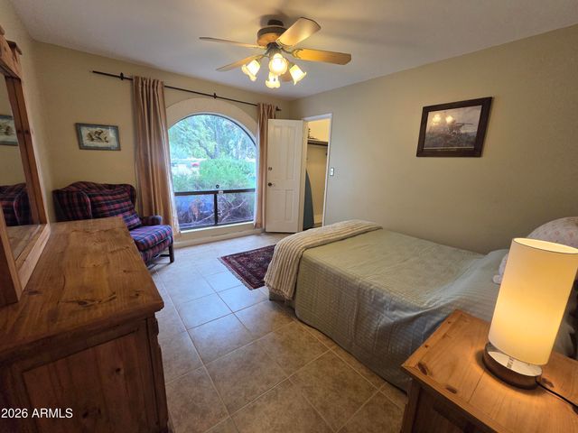 5425 E Via Los Caballos --, Paradise Valley, AZ 85253