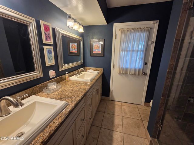 5425 E Via Los Caballos --, Paradise Valley, AZ 85253