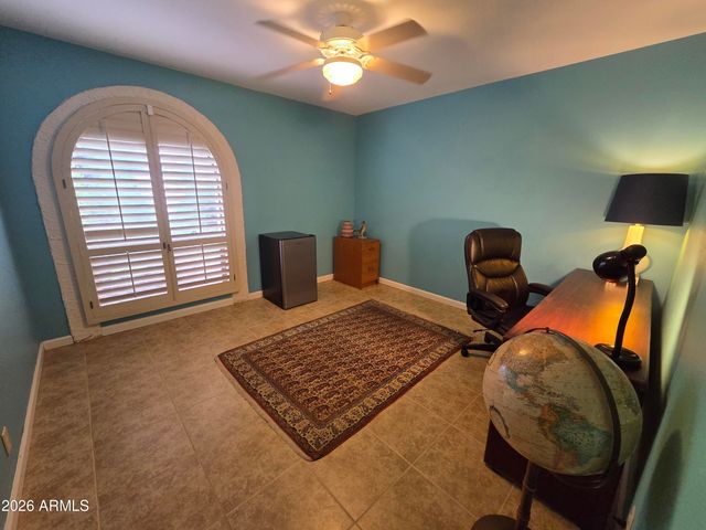 5425 E Via Los Caballos --, Paradise Valley, AZ 85253